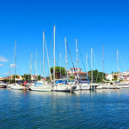 Edificio Blaucel By Interhome شقة