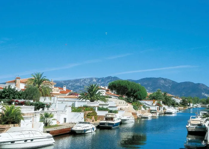 Edificio Blaucel By Interhome Empuriabrava